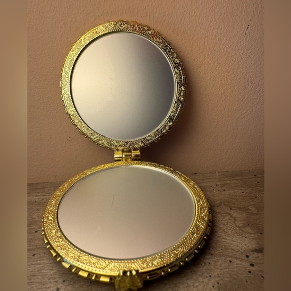 Floral Compact Mirror with Gold Butterfly Trim - Picture 4 of 4